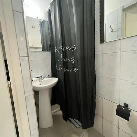 Center White In Apartment Bucharest