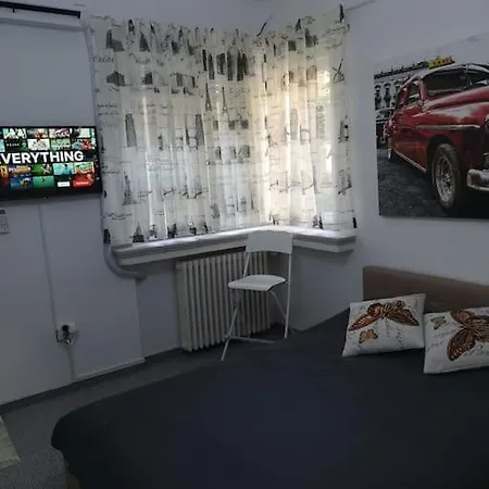 Center White In Apartment *