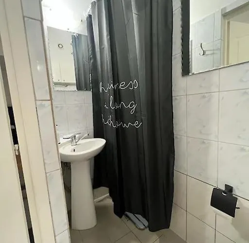 Center White In Apartment Bucharest